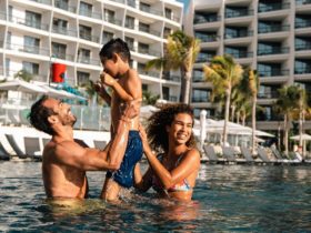 Pool time at Hilton Cancun All Inclusive (Photo: Hilton)
