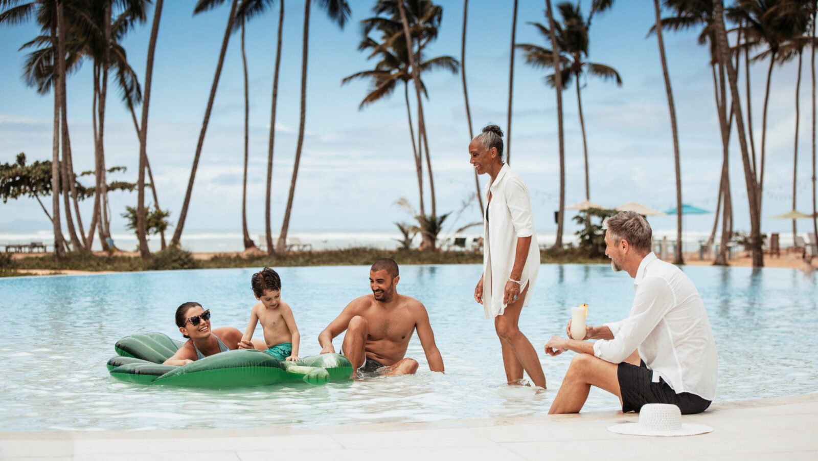 A multigenerational family in the pool at Club Med Michès Playa Esmeralda