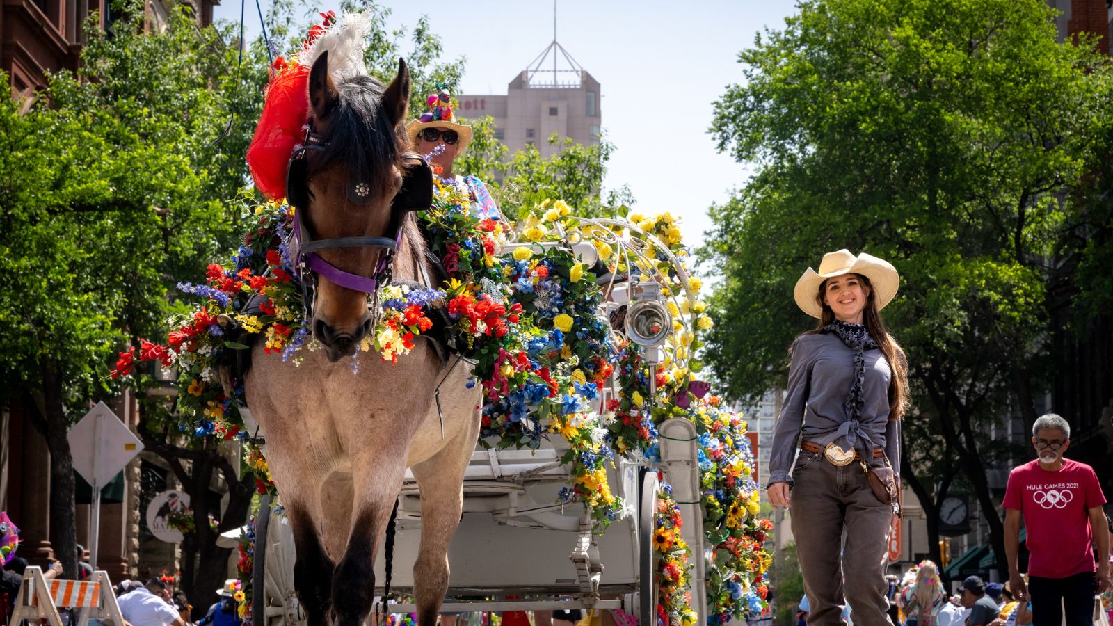 Fiesta San Antonio Battle of the Flowers Parade (Photo: Fiesta Commission)