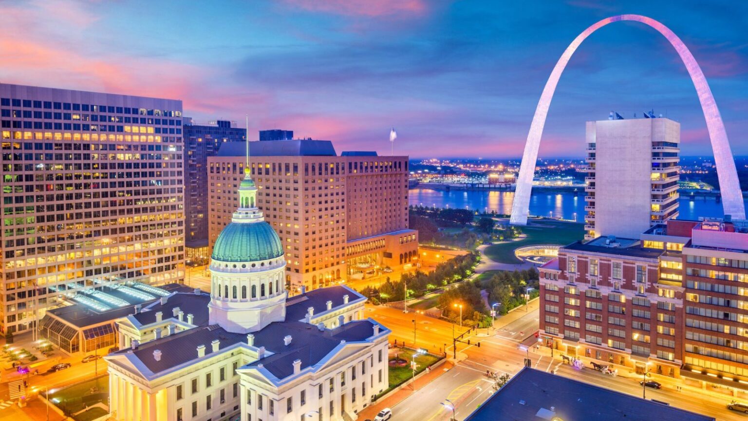 8 Fun Things to do in St. Louis with Kids (2023) - FamilyVacationist