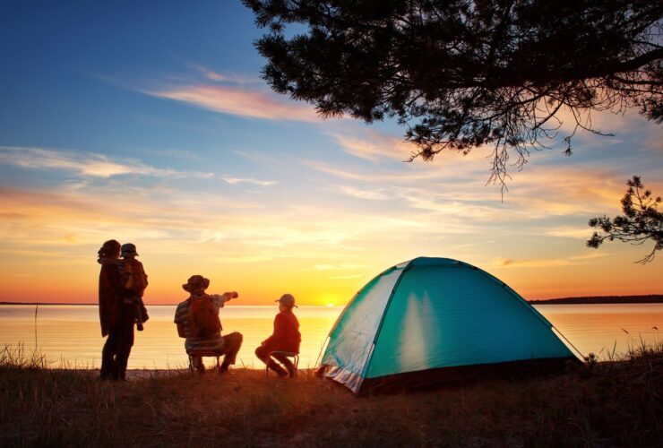 Camping with a baby (Photo: Shutterstock)
