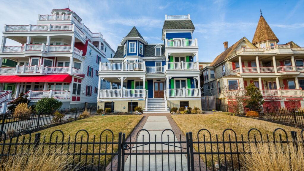 Rumah-rumah di sepanjang Beach Avenue di Cape May, New Jersey (Foto: Shutterstock)