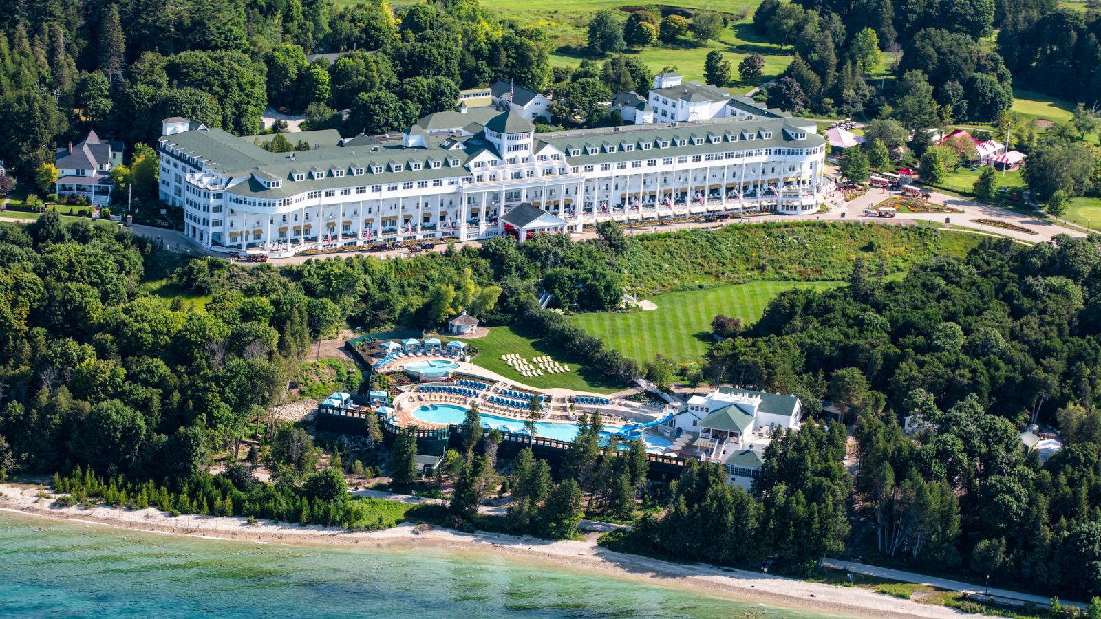 Grand Hotel on Mackinac Island in Michigan (Photo: Grands Hotel)