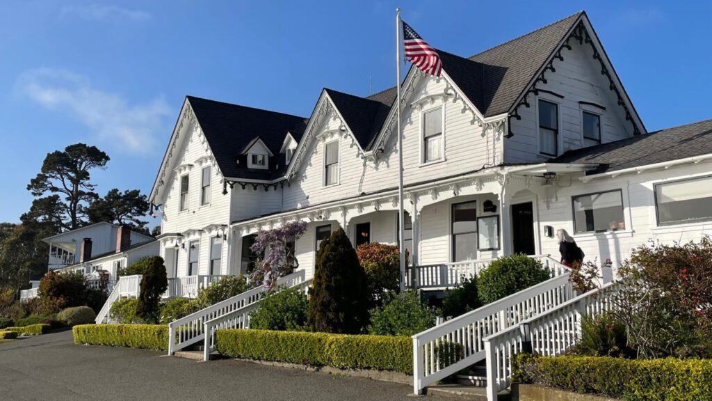 view of Little River Inn building on a sunny day