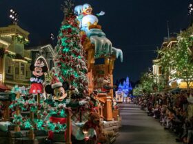 A Christmas Fantasy Parade at Disneyland (Photo: Disneyland)