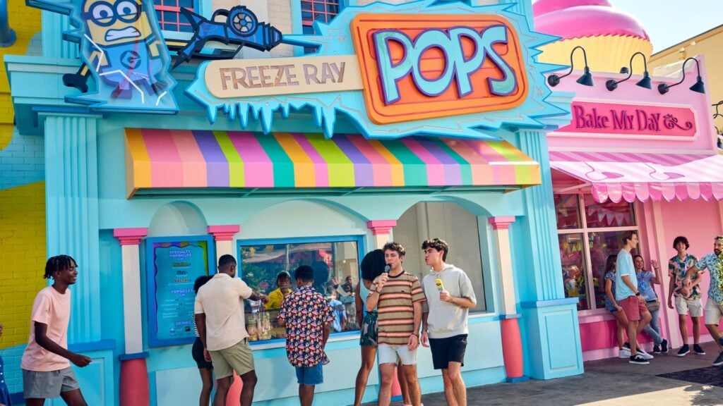 Freeze Ray Pops and Bake My Day are two of the exceptional food options inside Minion Land (Photo: Universal Orlando Resort)