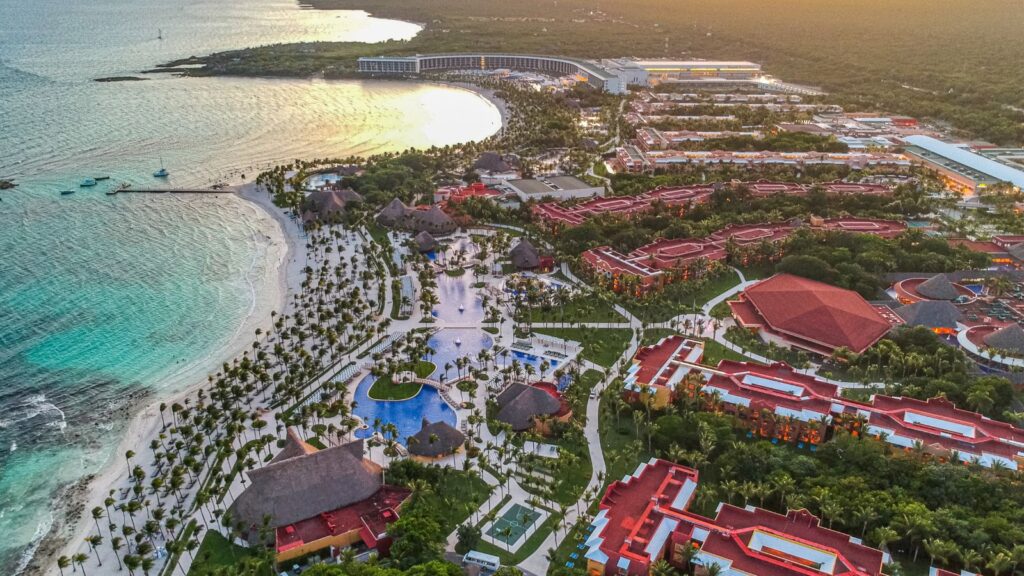 Barceló Maya Grand Resort in Xpu-Ha, Mexico (Photo: Barceló Maya Grand Resort).jpg