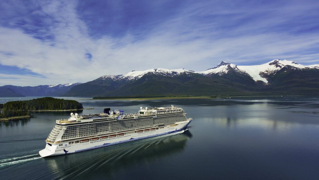 Norwegian Bliss sailing Endicott Arm in Alaska