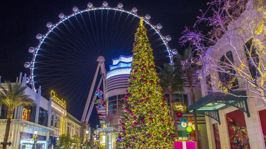 Las Vegas is a popular destination for the holidays (Photo: Shutterstock)