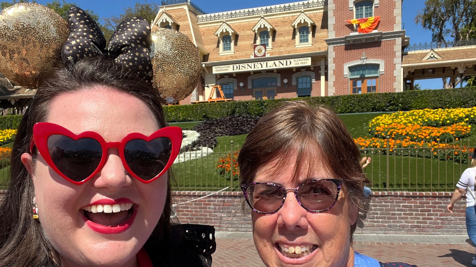 Making family memories at Disneyland doesn't have to break the bank (Photo: Megan duBois)