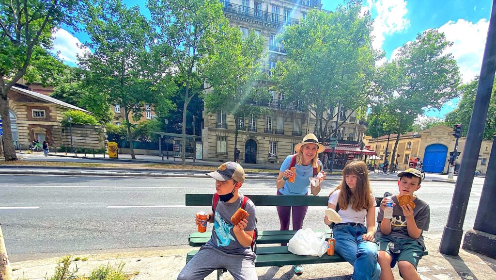 Kids on a food tour in Paris