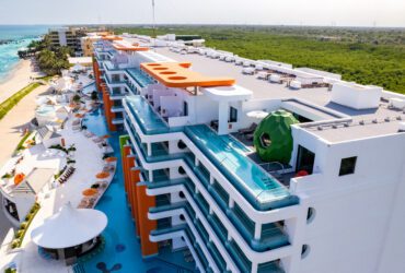 Every room is a swim-up room at Nickelodeon Hotels and Resorts Riviera Maya (Photo: Nickelodeon Hotels)