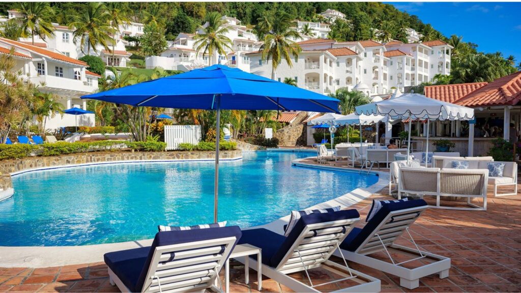 pool at indjammer Landing Villa Beach Resor