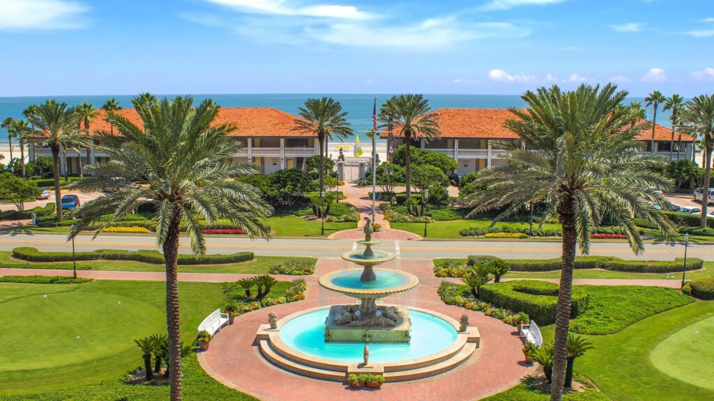 Ocean view of historic Ponte Vedra Inn & Club (Photo: Ponte Vedra Inn & Club)