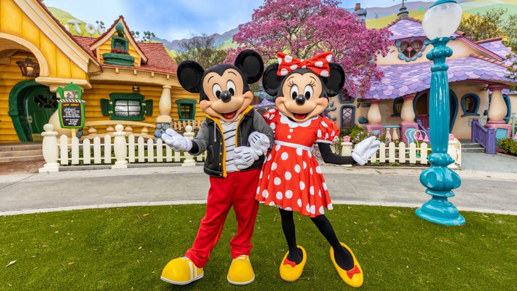 Mickey and Minnie in Toontown at Disneyland Park.
