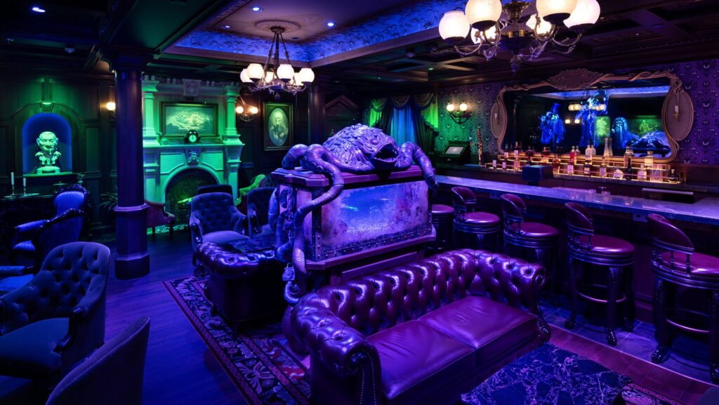 Haunted Mansion Parlor on the Disney Treasure