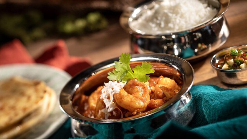 Shrimp bowl with rice and roti