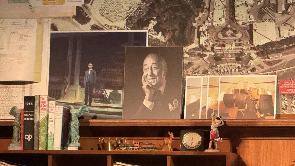 Details inside Walt Disney - A Magical Life