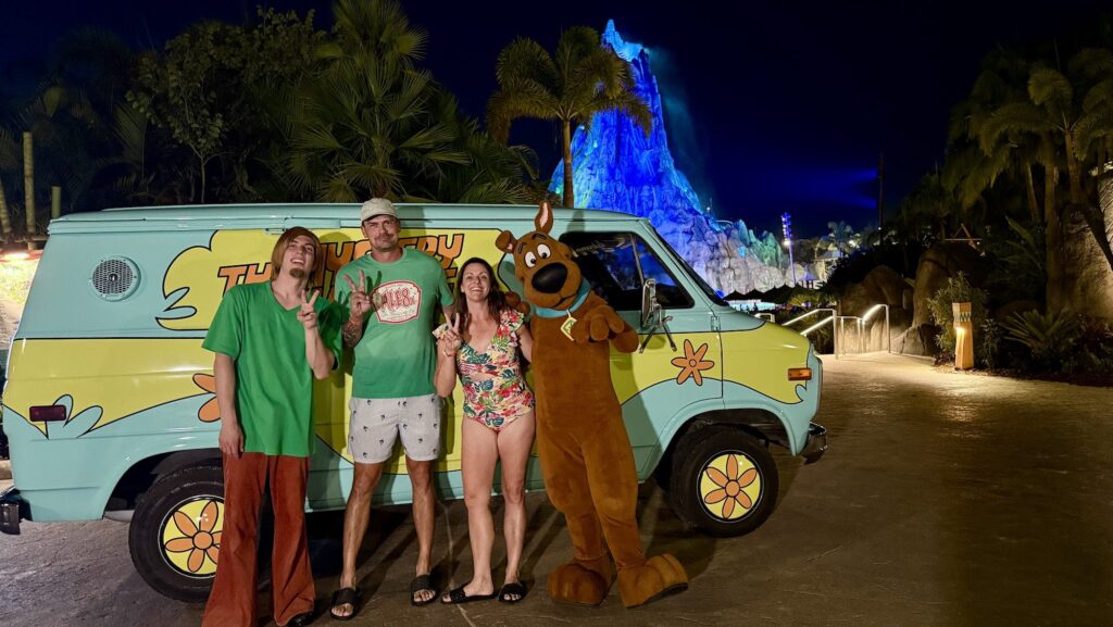 Meet Scooby and Shaggy at Tarah Chieffi's Volcano Bay Nights