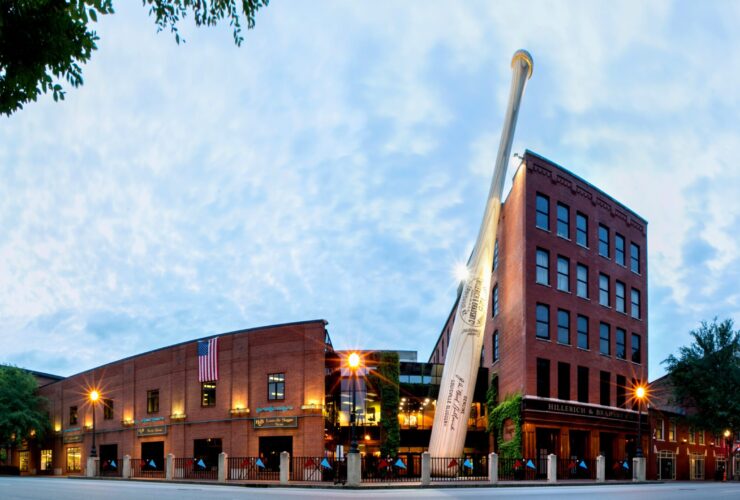 The exterior of the Louisville Slugger Museum & Factory with its giant bat