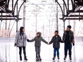 Family ice skating at Mohonk Mountain House