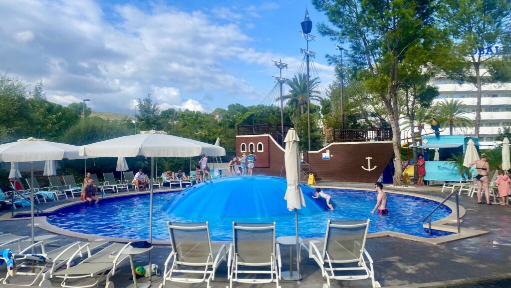 pirate-themed pool at Zafiro Palace Palmanova