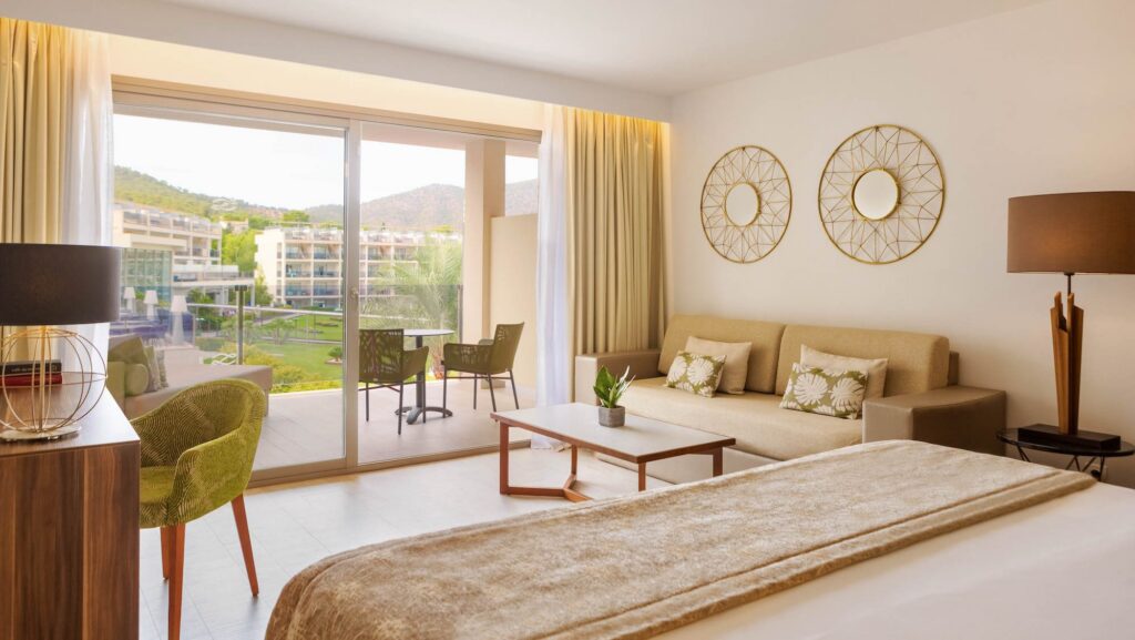 Zafiro Club room at Zafiro Palace Palmanova in Mallorca