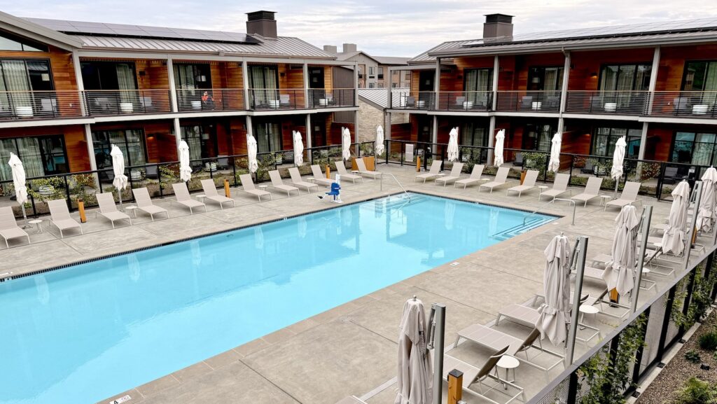 The Foss pool at Appellation Healdsburg in the early morning