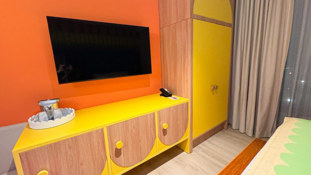 Guest room at Universal Kids Resort Hotel