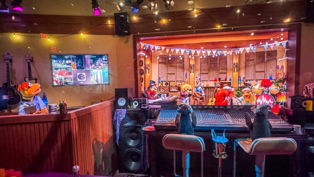 Rock 'n' Roller Coaster Starring the Muppets pre-show